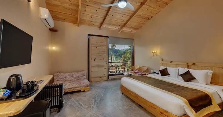 Sarang Family Room - View 2